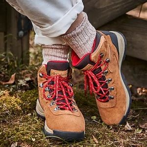 Columbia women’s Newton Ridge Plus hiking boot